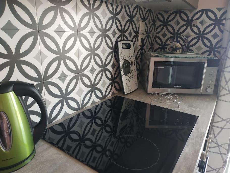 Athens View Apartment Near Metro Station Agia Marina المظهر الخارجي الصورة